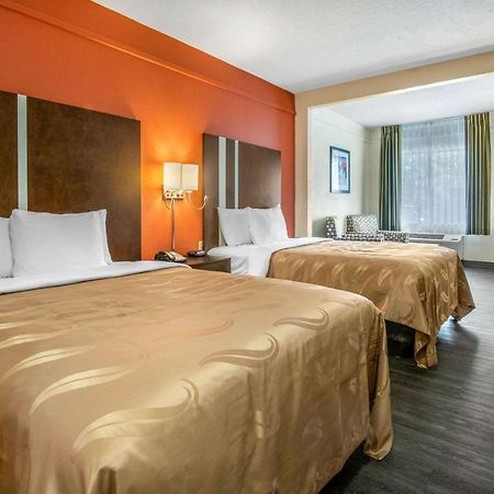 Quality Inn & Suites Jacksonville-Baymeadows Екстер'єр фото