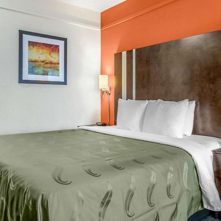 Quality Inn & Suites Jacksonville-Baymeadows Екстер'єр фото