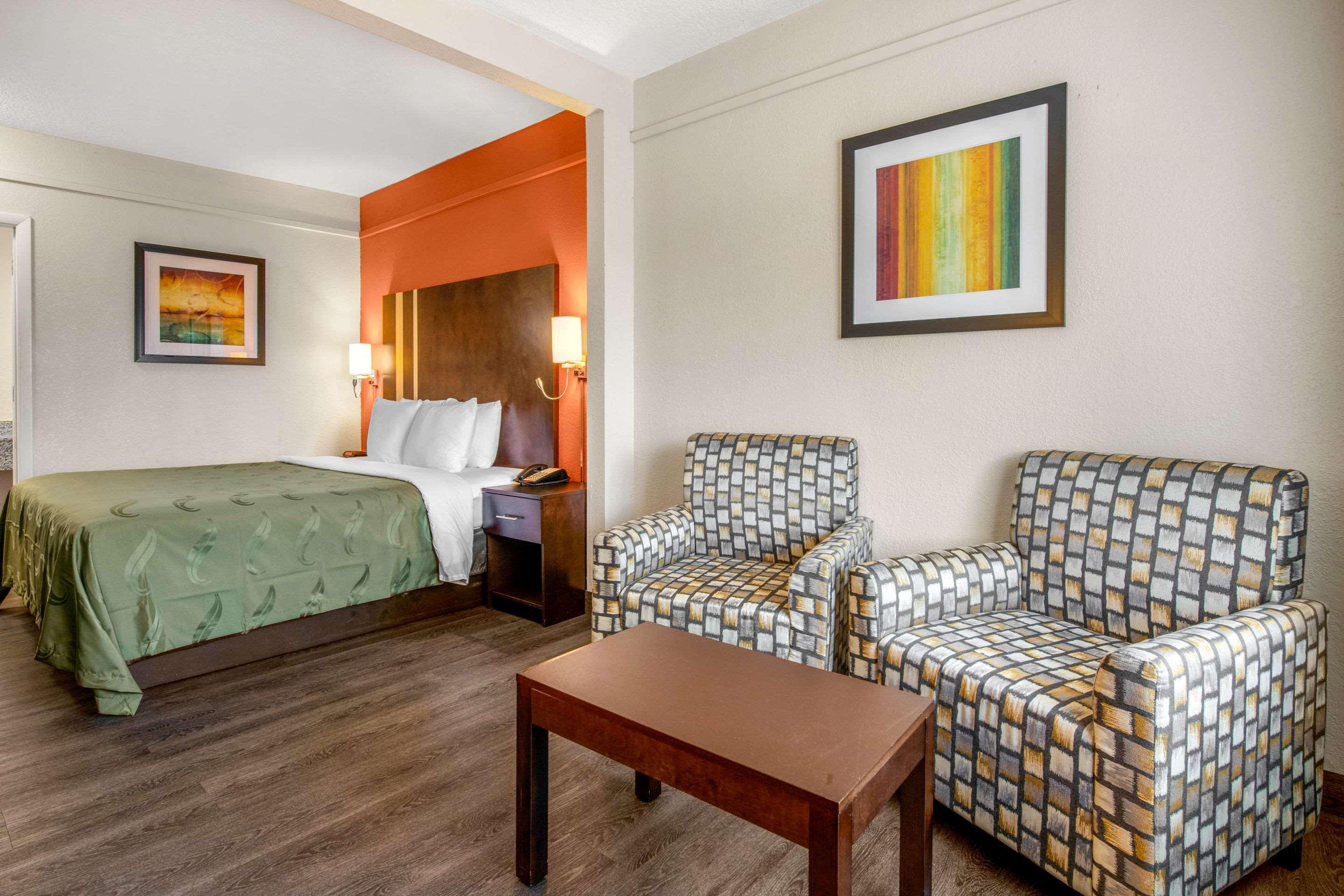 Quality Inn & Suites Jacksonville-Baymeadows Екстер'єр фото