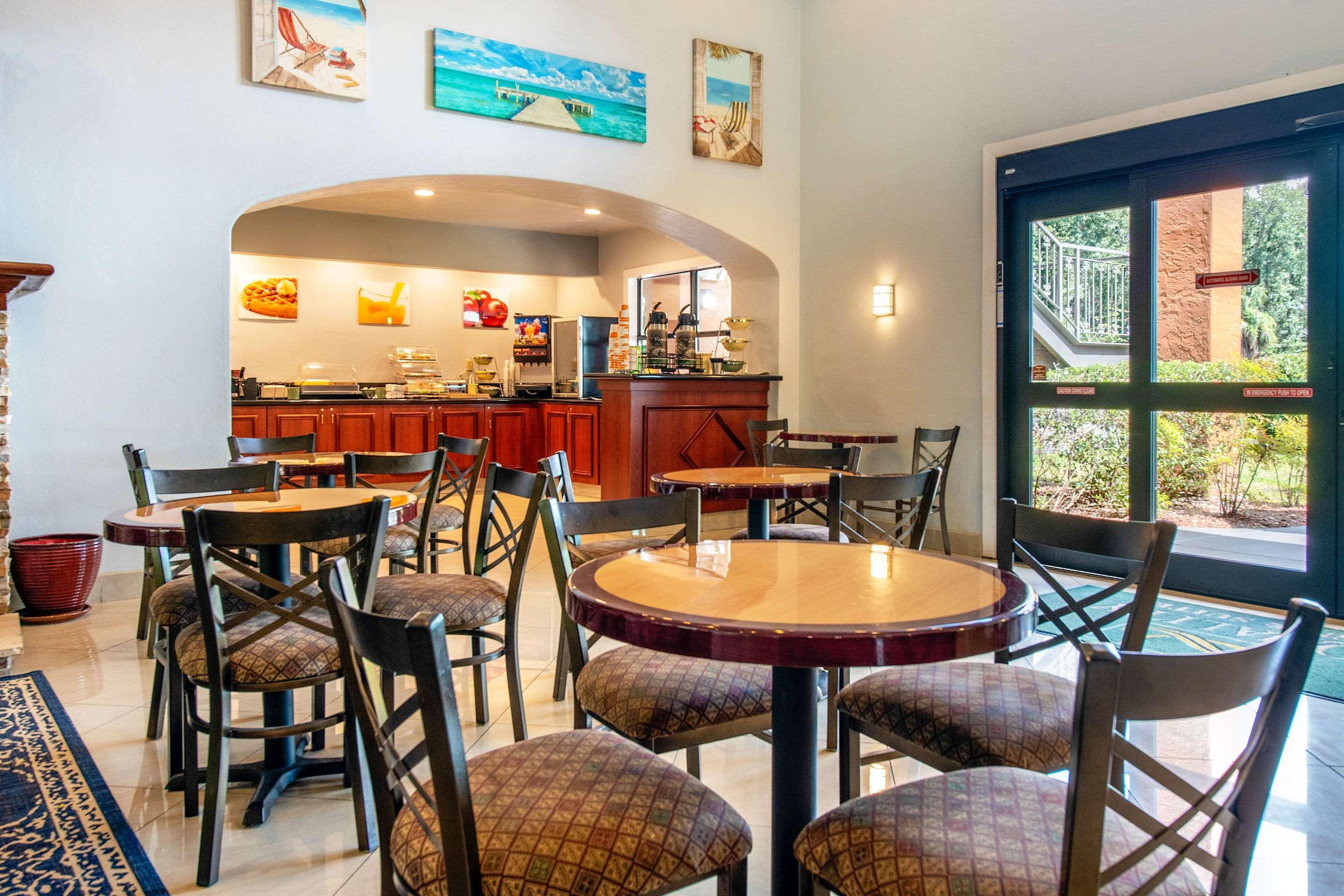 Quality Inn & Suites Jacksonville-Baymeadows Екстер'єр фото