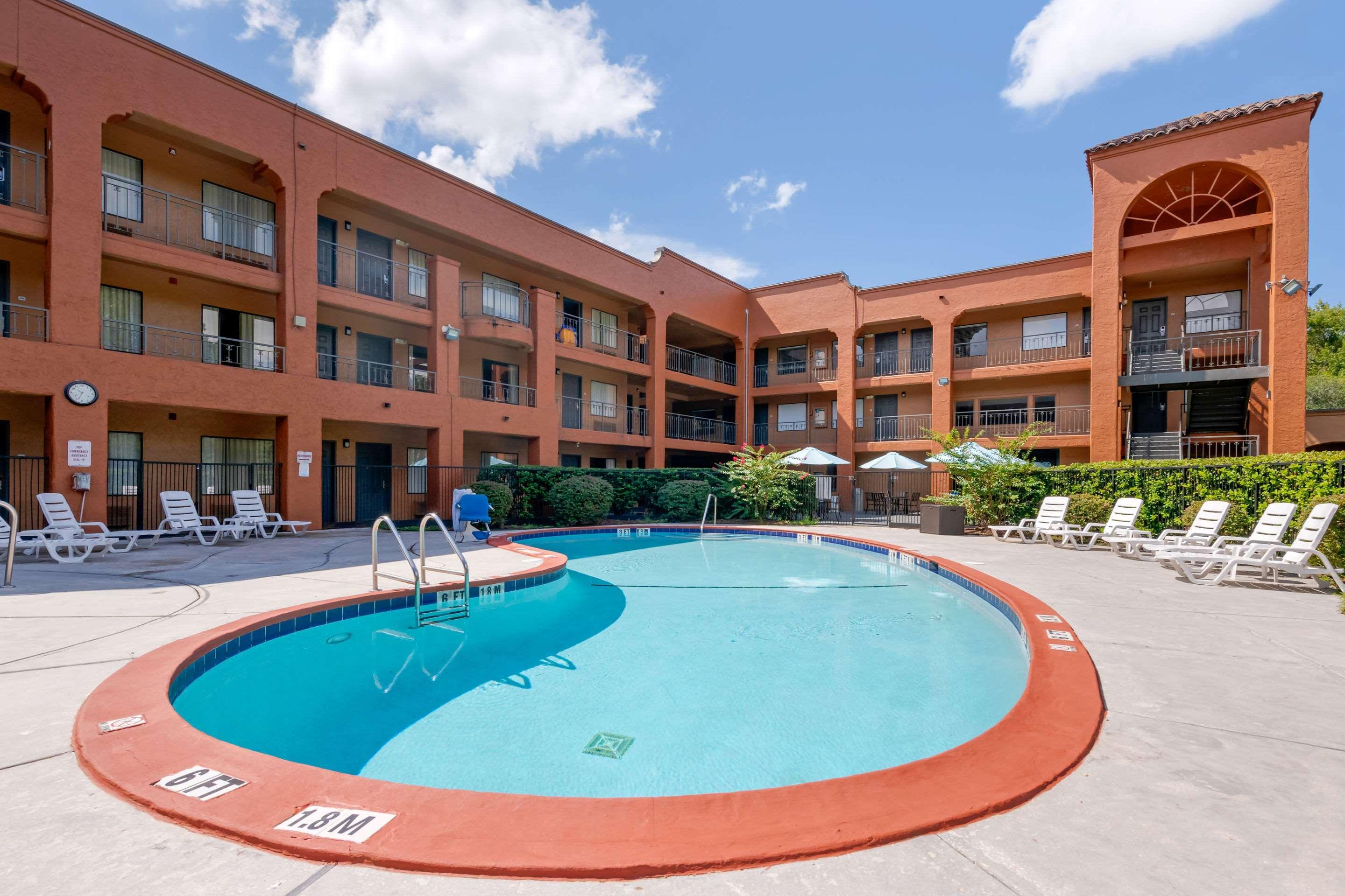 Quality Inn & Suites Jacksonville-Baymeadows Екстер'єр фото